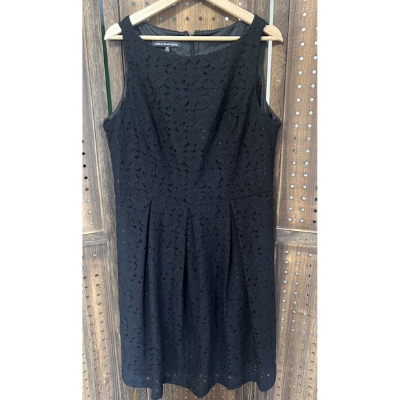 Jones Studio Dresses & Skirts - Jones Wear Dress Womens 16 Black Sleeveless Lined Fit And Flare Back Zip